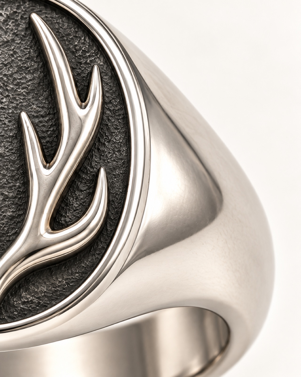 Antler Signet — Construction detail