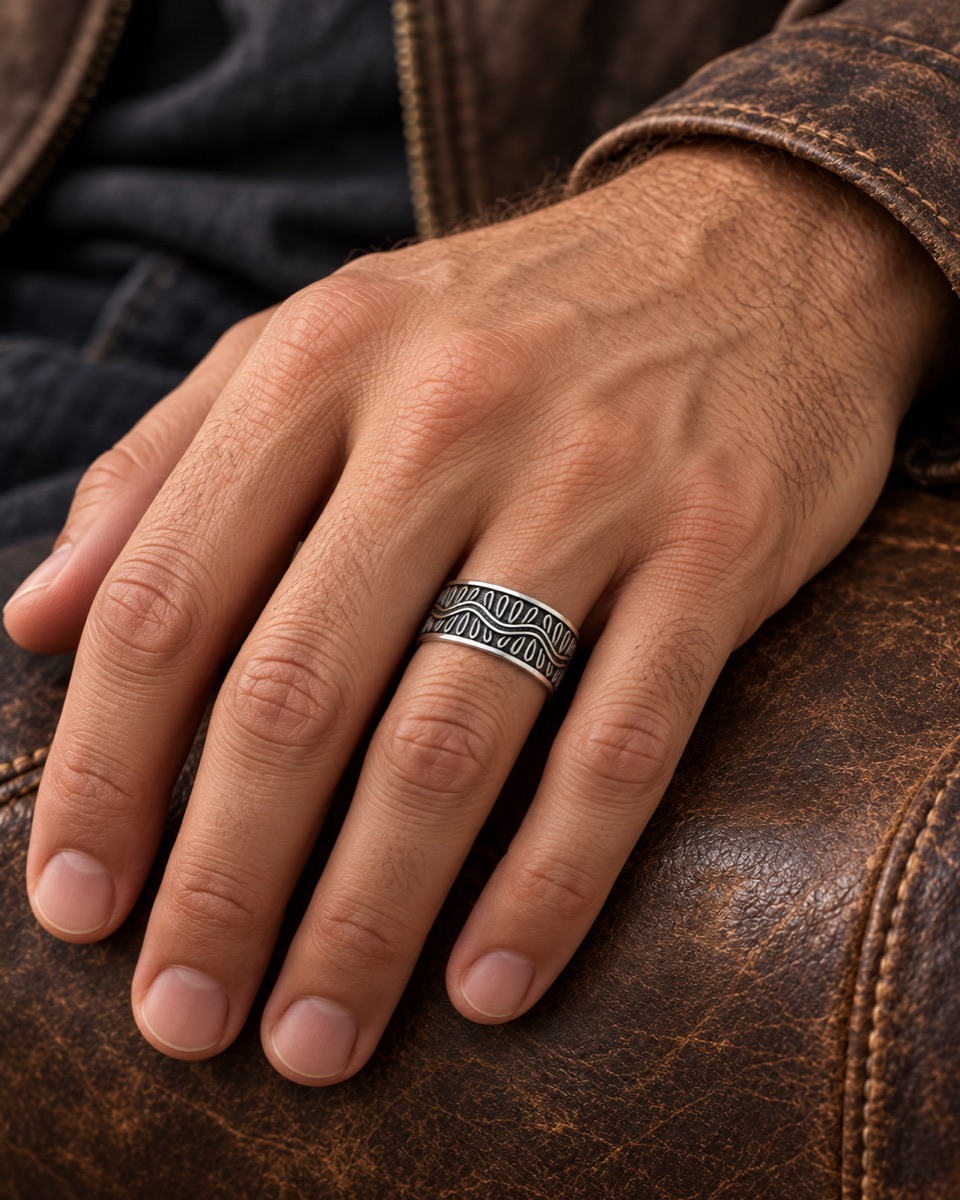 Boot Stitch Band — On model