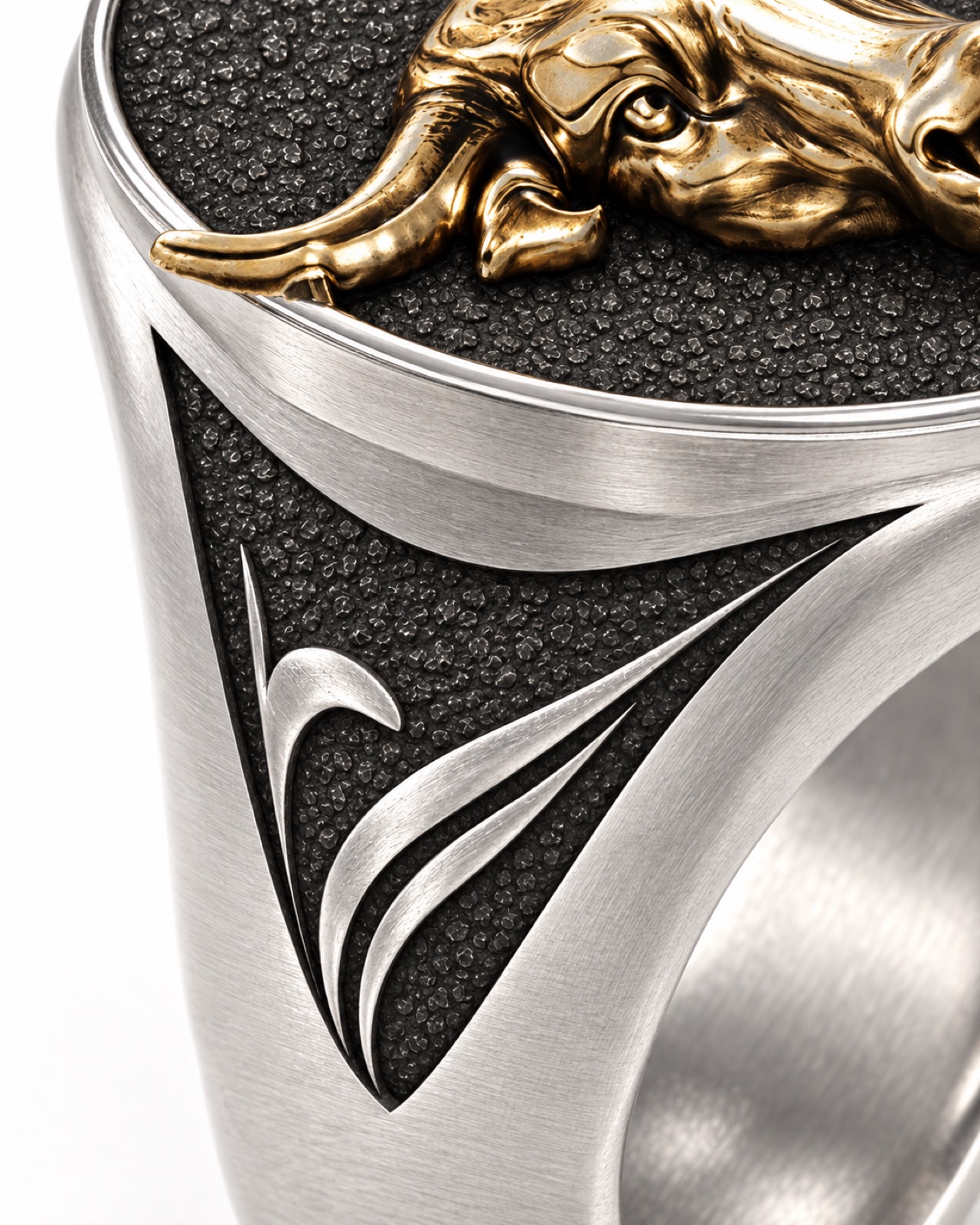 Bull Signet — Construction detail