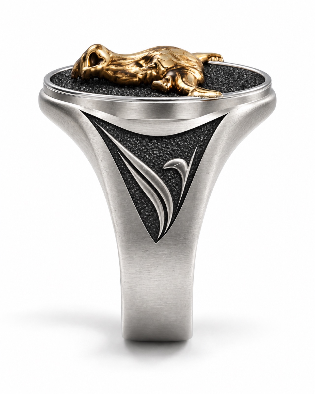 Bull Signet — Side / profile