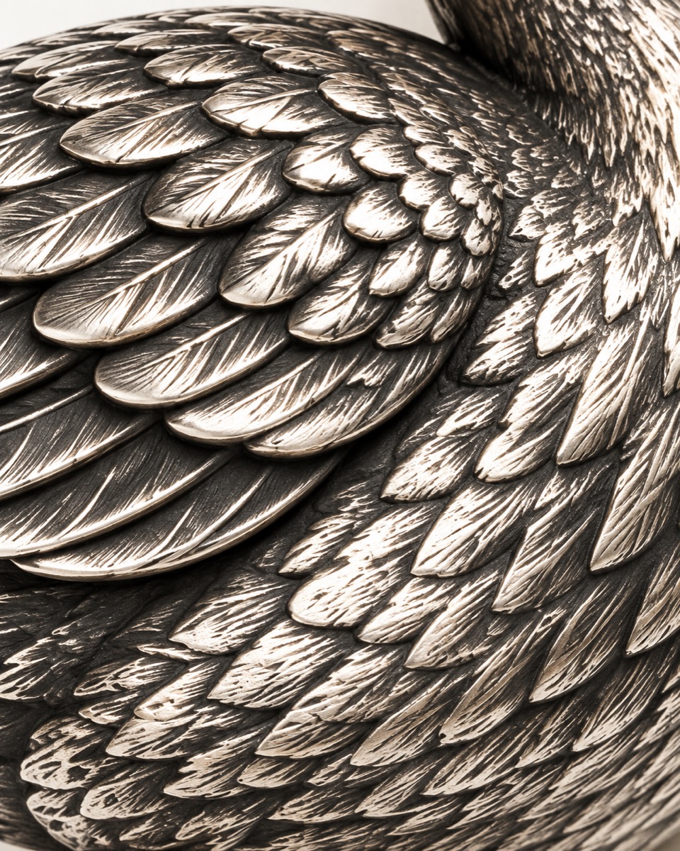 Duck Pendant — Motif detail