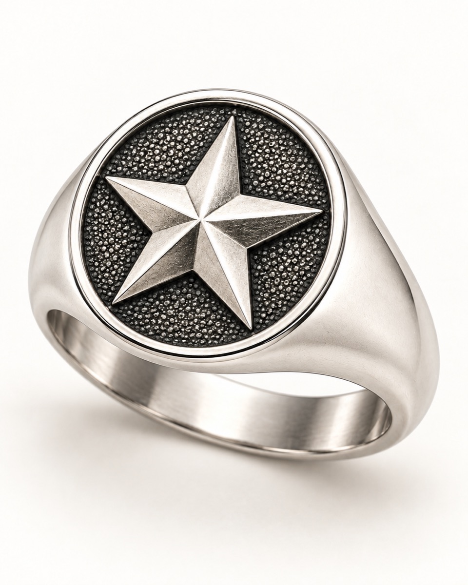 Lone Star Signet — Three-quarter