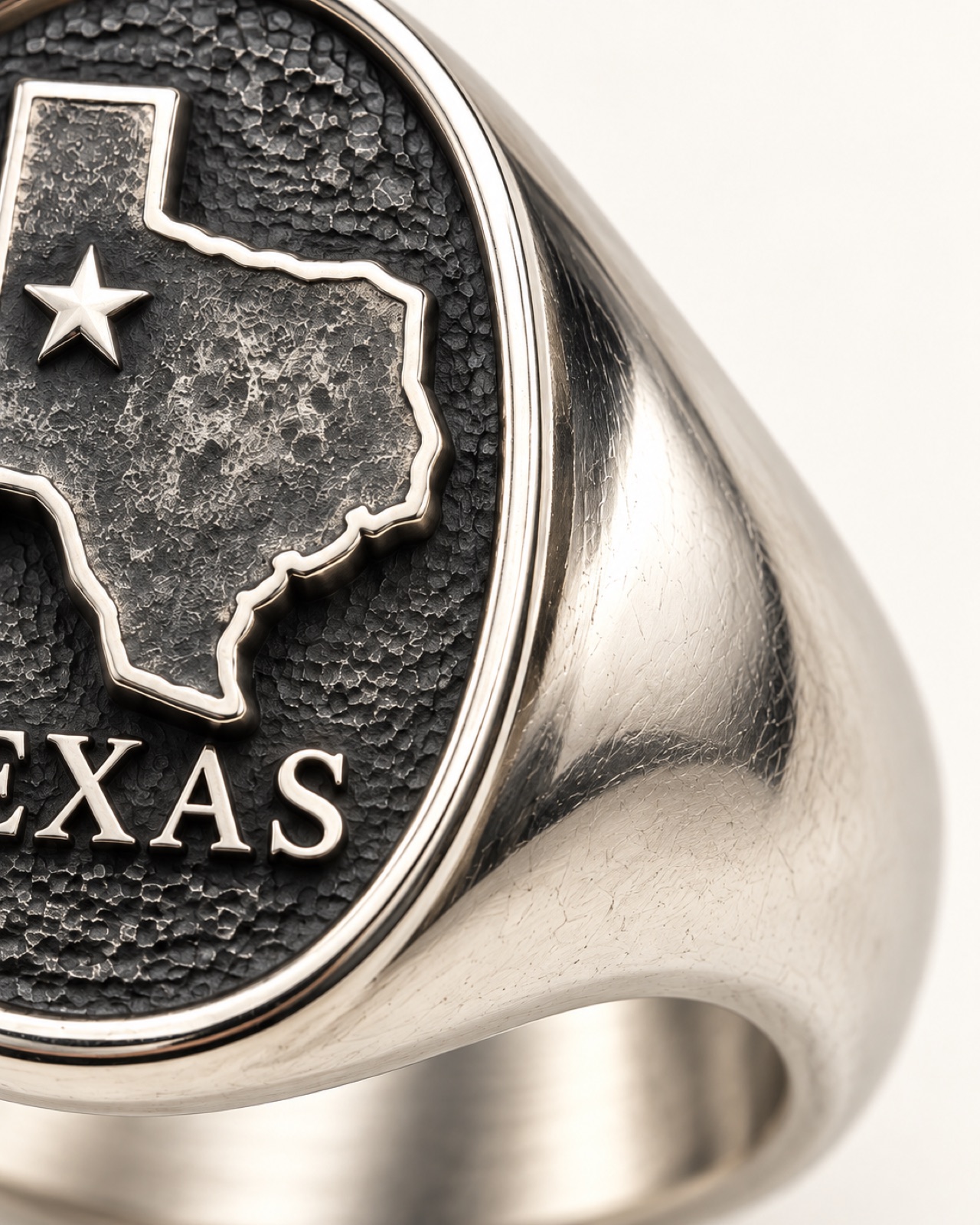 My Texas Signet — Construction detail